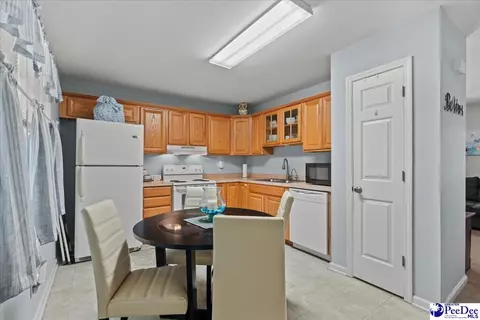 Kitchen - 711 E Main, Dillon, SC 29536 photo 2 of 3