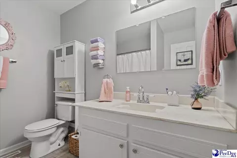 Bath - 711 E Main, Dillon, SC 29536 photo 1 of 3