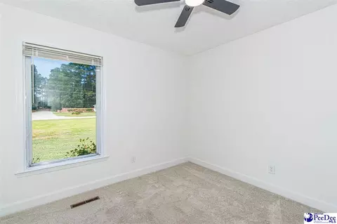 Bedroom - 302 Cleveland St, Mullins, SC 29574 photo 7 of 11