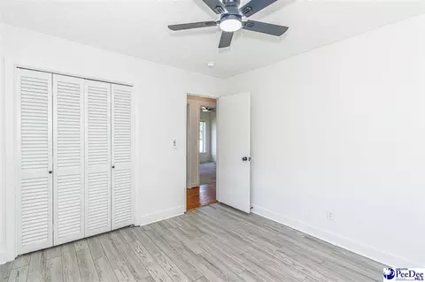 Bedroom - 302 Cleveland St, Mullins, SC 29574 photo 5 of 11