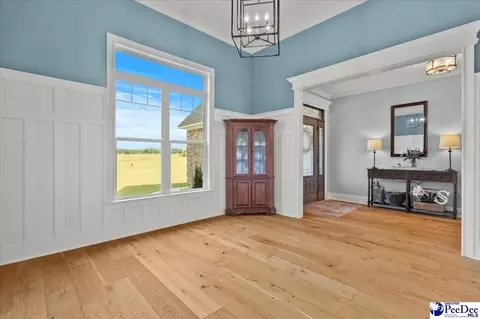 Entry Way - 850 Sandbox Rd, Lamar, SC 29069 photo 3 of 3