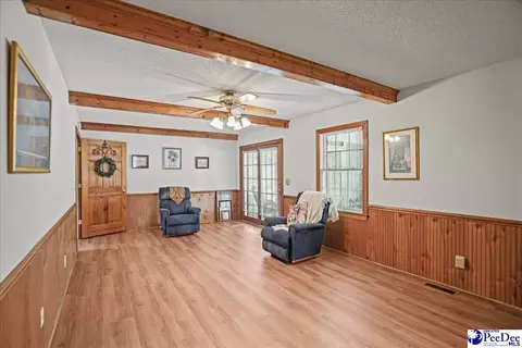 Living - 332 Ridge Rd, Cheraw, SC 29520 photo 4 of 4