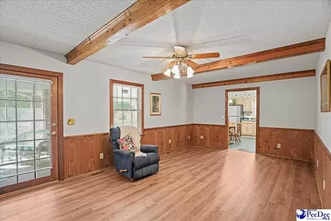 Living - 332 Ridge Rd, Cheraw, SC 29520 photo 3 of 4