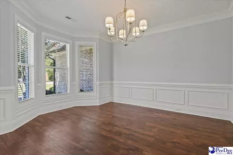 Living - 1018 Greenview Dr, Florence, SC 29501 photo 1 of 5