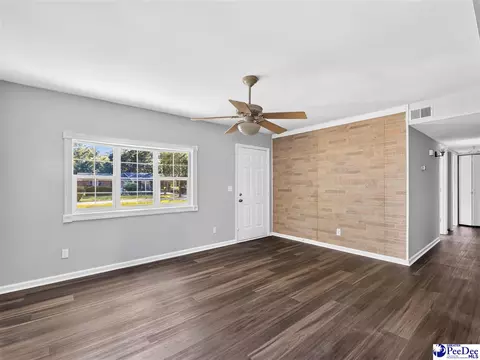 Living - 929 Forest Loop, Conway, SC 29526 photo 5 of 6