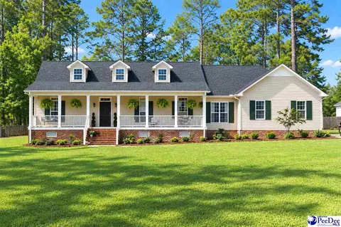 924 Hillcrest Rd, Hartsville, SC 29550