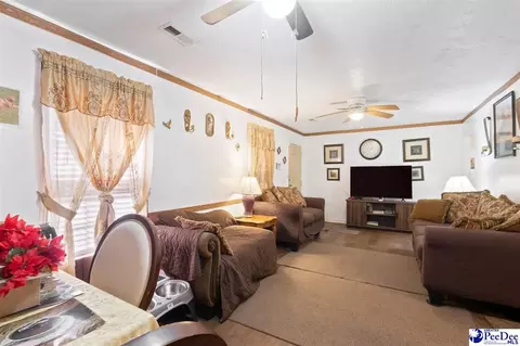 Living - 6116 Old Mullins Hwy, Mullins, SC 29574 photo 1 of 4