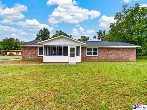 526 Cornelia Dr, Hartsville, SC 29550
