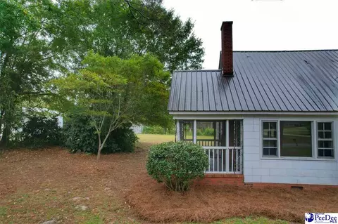 Exterior - 202 E 3rd Ave, Lake View, SC 29563 photo 4 of 8