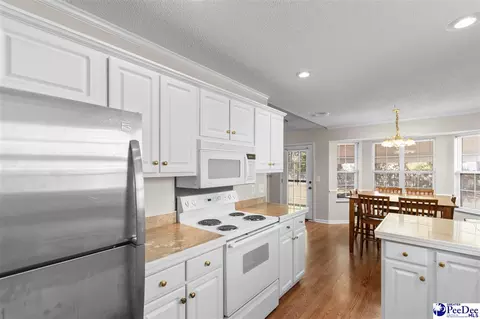 Kitchen - 2745 Winterbrook Dr, Florence, SC 29505 photo 3 of 5