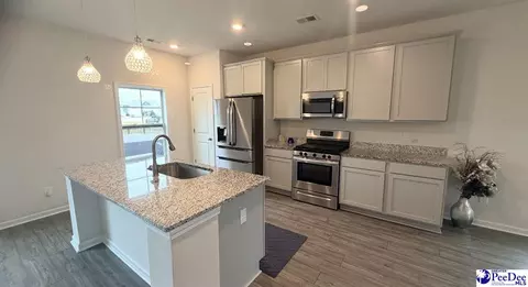 Kitchen - 1068 Summer Duck Loop, Florence, SC 29501 photo 1 of 2