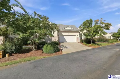 3083 Middlecoff Ln, Florence, SC 29506