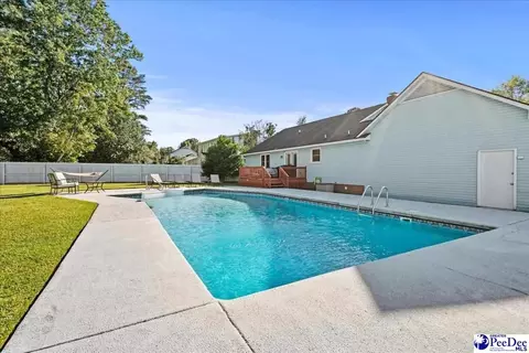 Exterior - 2305 Darden Dr, Florence, SC 29501 photo 8 of 11