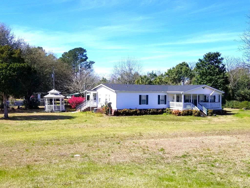 202 Backforty Rd  
