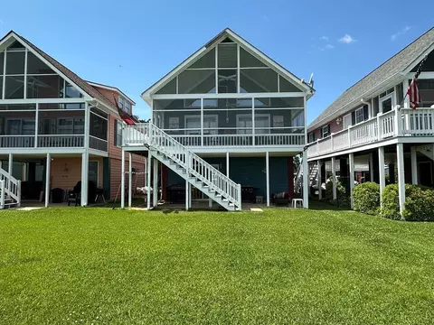 1049 Island Ct, Summerton, SC 29148