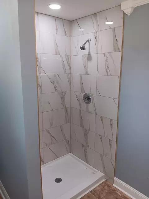 Bath - 2875 Ervin Ln, Sumter, SC 29154 photo 3 of 4