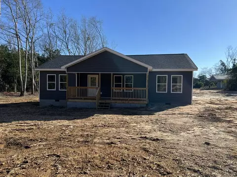 4329 Live Oak Rd, Dalzell, SC 29040