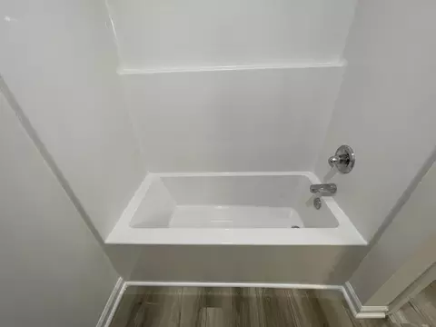 Bath - 50 Lexington Ct, Sumter, SC 29154 photo 6 of 7