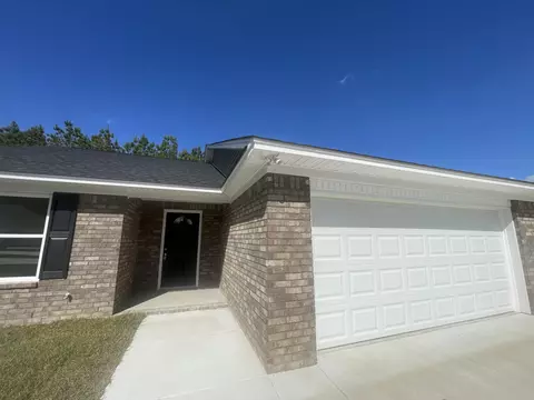 Exterior - 50 Lexington Ct, Sumter, SC 29154 photo 4 of 8