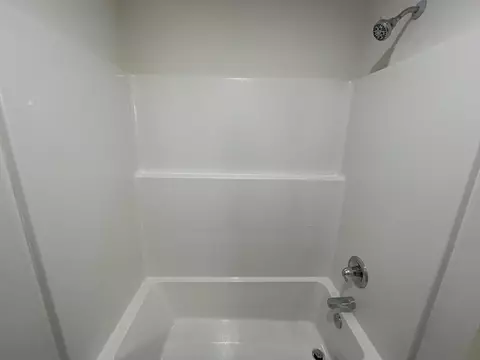 Bath - 50 Lexington Ct, Sumter, SC 29154 photo 7 of 7