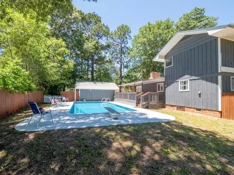 Exterior - 1214 Devonshire Dr, Sumter, SC 29154 photo 10 of 14