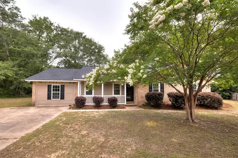7 Treetop Ct, Sumter, SC 29154