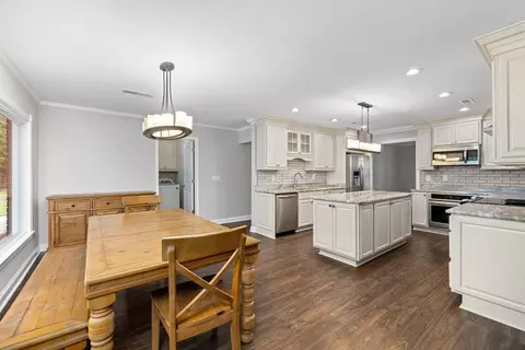 Kitchen - 1004 Heather Ln, Sumter, SC 29154 photo 1 of 9