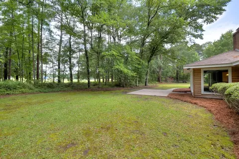 Exterior - 1004 Heather Ln, Sumter, SC 29154 photo 10 of 13