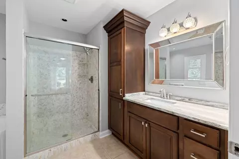 Bath - 1004 Heather Ln, Sumter, SC 29154 photo 3 of 9