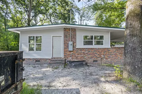 379 Curtis Dr, Sumter, SC 29153