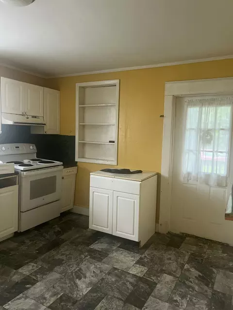 407 W Bartlette St, Sumter, SC 29150 photo 3