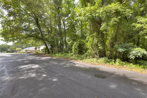 997 Club Ln, Sumter, SC 29154