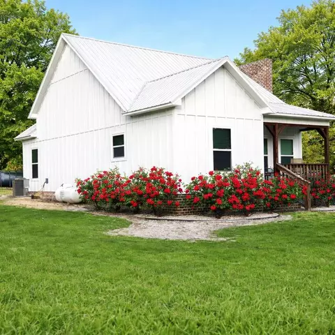 Exterior - 1702 Camp Shelor Rd, Manning, SC 29102 photo 2 of 6