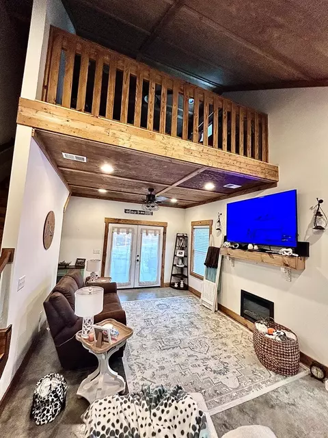 Living - 1702 Camp Shelor Rd, Manning, SC 29102 photo 1 of 1