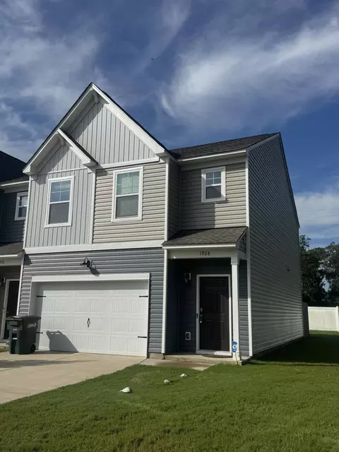 1928 Flagpole Dr, Sumter, SC 29153 photo 1