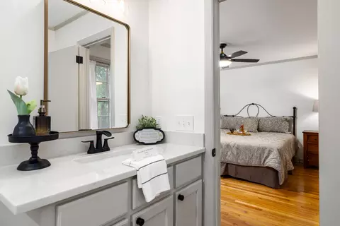 Bath - 2 Robbins Ave, Sumter, SC 29150 photo 4 of 4