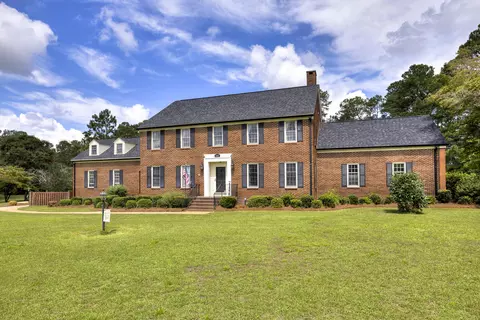 1054 Hickory Ridge Cir, Manning, SC 29102