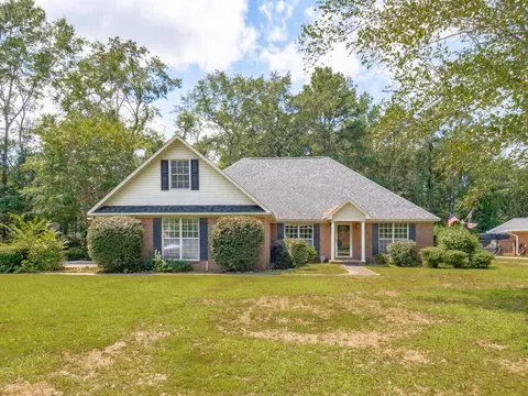 70 Pinnacle Ct, Sumter, SC 29154