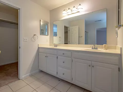 Bath - 70 Pinnacle Ct, Sumter, SC 29154 photo 1 of 6