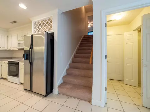 Entry Way - 70 Pinnacle Ct, Sumter, SC 29154 photo 2 of 2