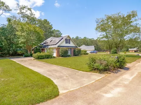 Exterior - 70 Pinnacle Ct, Sumter, SC 29154 photo 2 of 7