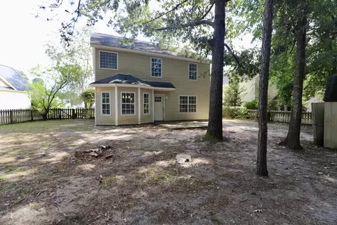 Exterior - 1113 Chivalry St, Sumter, SC 29154 photo 6 of 11