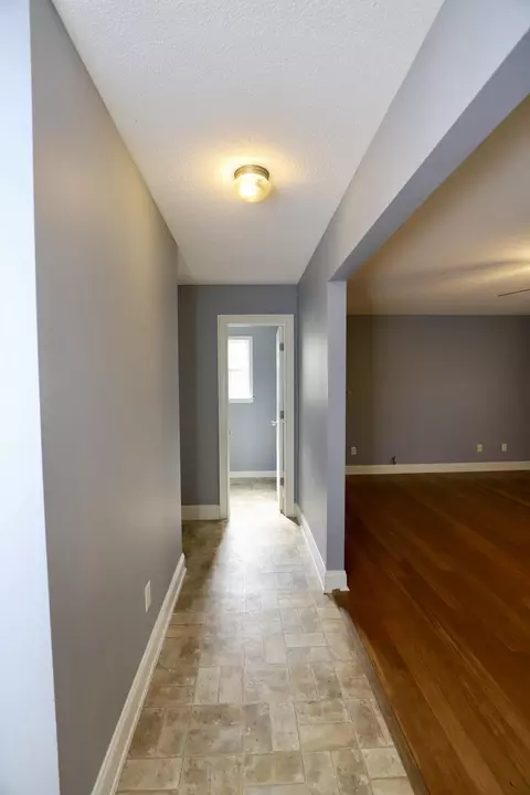 Entry Way - 1113 Chivalry St, Sumter, SC 29154 photo 3 of 9