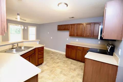Kitchen - 1113 Chivalry St, Sumter, SC 29154 photo 2 of 5