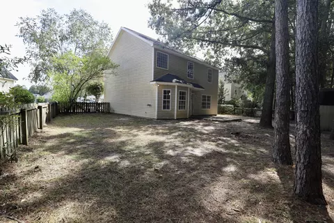 Exterior - 1113 Chivalry St, Sumter, SC 29154 photo 7 of 11