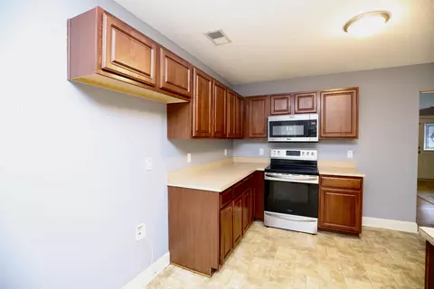 Kitchen - 1113 Chivalry St, Sumter, SC 29154 photo 4 of 5