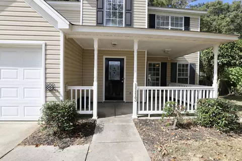 Exterior - 1113 Chivalry St, Sumter, SC 29154 photo 4 of 11