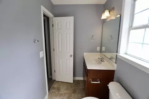Bath - 1113 Chivalry St, Sumter, SC 29154 photo 6 of 7