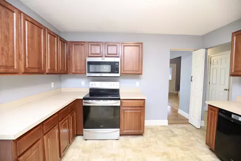 Kitchen - 1113 Chivalry St, Sumter, SC 29154 photo 3 of 5