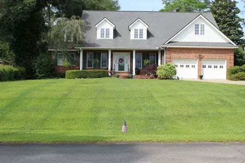 472 Santee Dr, Santee, SC 29142